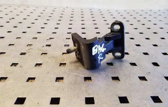 Volkswagen Polo IV 9N3 Tailgate/trunk/boot hinge