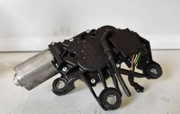 Volkswagen Polo IV 9N3 Rear window wiper motor 0390201596 6Q6955711C 080222