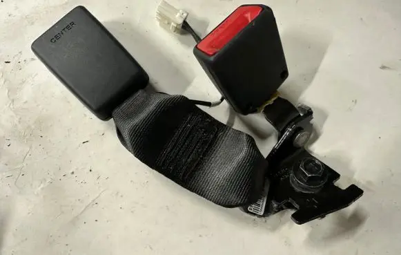 Hyundai i30 Rear seatbelt buckle 89830g4000