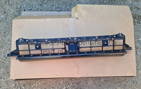 Front bumper lower grill
