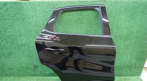 Renault Captur II Rear door