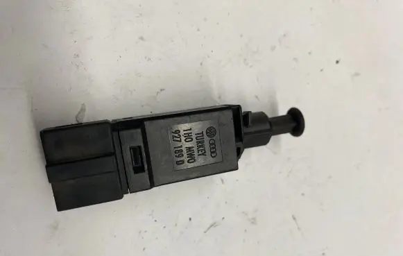 Clutch pedal sensor