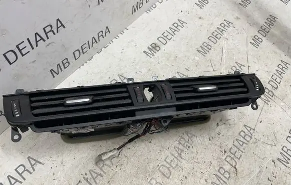 BMW X5 F15 Dash center air vent grill 925264810
