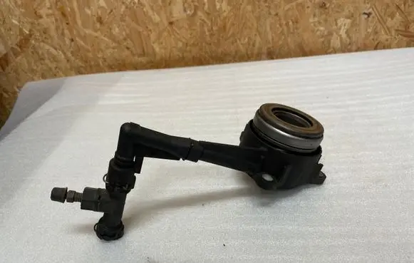 Volkswagen PASSAT B7 clutch release bearing F22848124