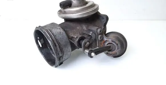Volkswagen Transporter - Caravelle T5 EGR valve 038131501AA