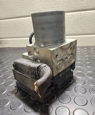 BMW 5 F10 F11 ABS Pump 6853403 6853400 DXC9L6