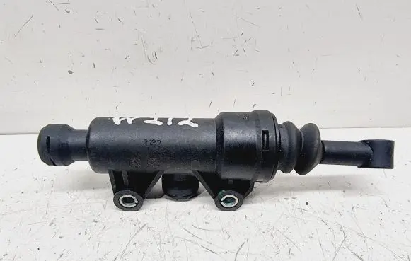 Clutch slave cylinder