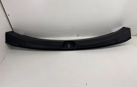 Tesla Model 3 Tailgate/boot lid lock trim 108631500G