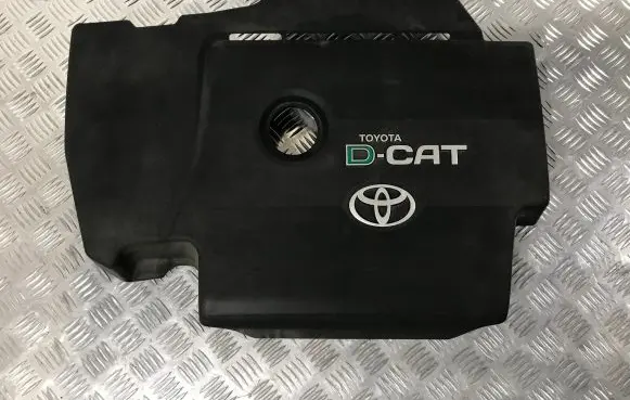 Toyota Avensis T270 Engine cover (trim) 126110R071