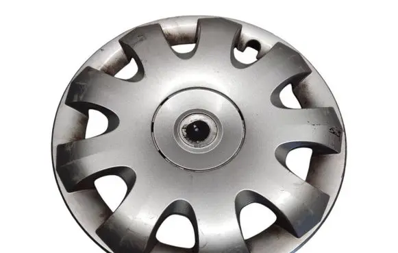 Skoda Octavia Mk2 (1Z) R15 wheel hub/cap/trim 1Z0601147A