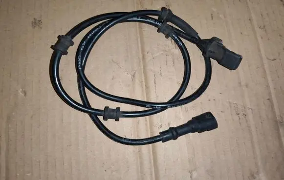 Chrysler PT Cruiser ABS rear brake sensor 04860038AD