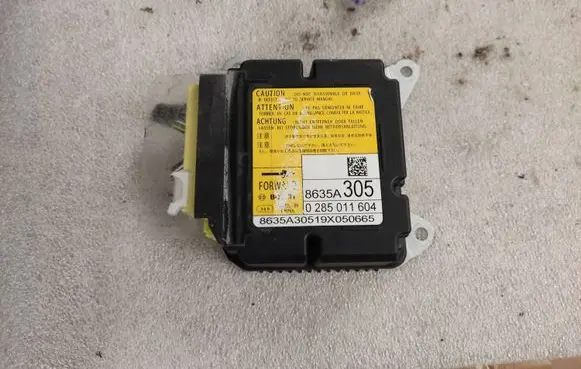 Mitsubishi Outlander Airbag control unit/module 0285011604 8635A305 8635A30519X