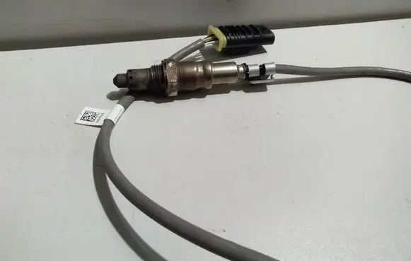 BMW 5 G30 G31 Lambda probe sensor 945470901