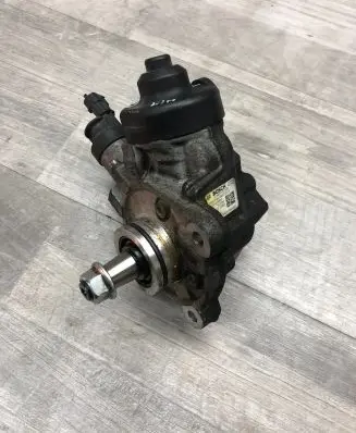KIA Ceed Fuel injection high pressure pump 331002A600 0445010596
