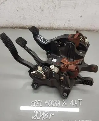 Opel Mokka X Pedal assembly 42597130