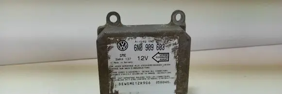 Volkswagen Golf III Airbag control unit/module 6N0909603