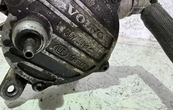 Volvo XC90 Vacuum pump 30731825