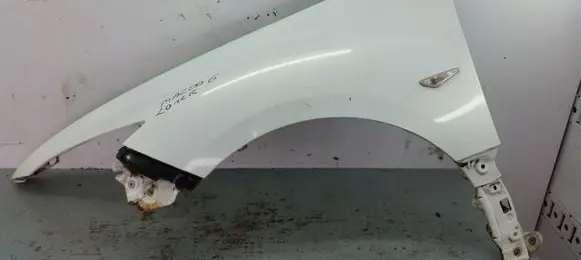 Mazda 6 Fender BBY852211Y