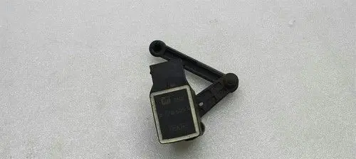 BMW 6 E63 E64 Rear air suspension level height sensor 67766059