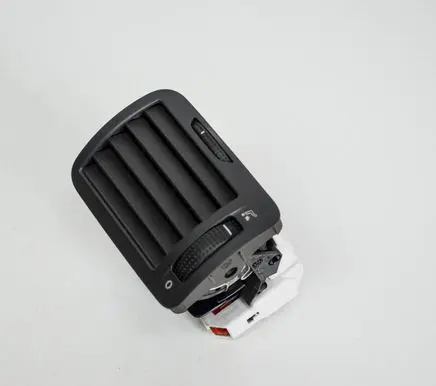 Volkswagen PASSAT B5 Dashboard air vent grill cover trim 3B0819704D