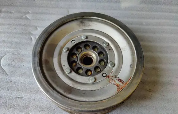 Audi A6 C7 Dual mass flywheel 0B5105317K