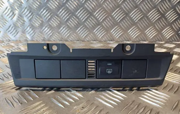 Ford Focus Windscreen/window heater switch 4M5113D734BC