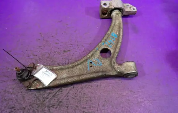 Volkswagen Tiguan Front control arm 3C0153D