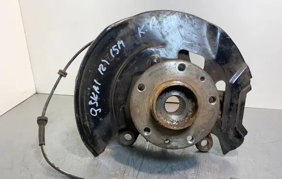 Nissan Qashqai Front wheel hub