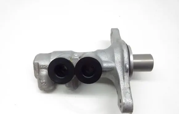 Citroen C4 Cactus Master brake cylinder E64780