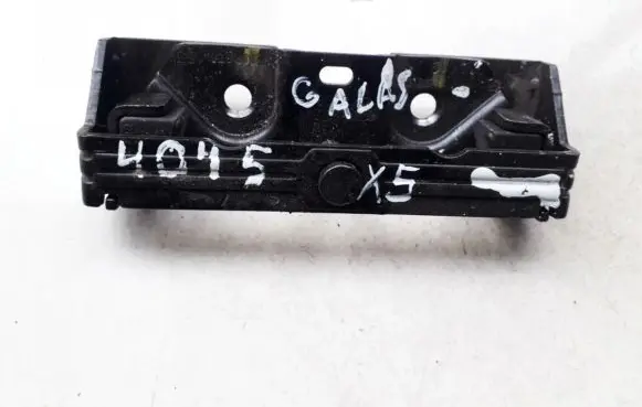 BMW X5 E53 Rear door lock loop/hook striker 51248408859 5124-8408859