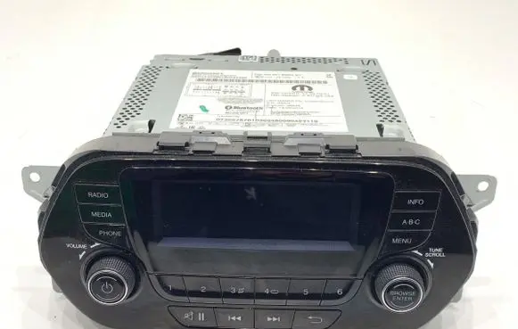 Radio/CD/DVD/GPS head unit