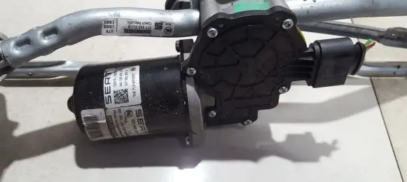 Skoda Karoq Wiper motor 443122433019 100918-3008