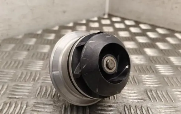 Volkswagen II LT Water pump 980258