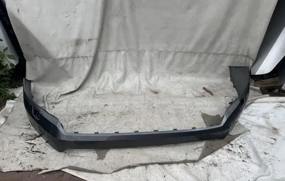 Volkswagen Crafter Front bumper