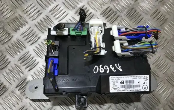 Ford Fiesta Fuse box set dn1t15k600ef dn1t-15k600-ef
