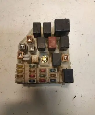 Toyota RAV 4 (XA20) Fuse module