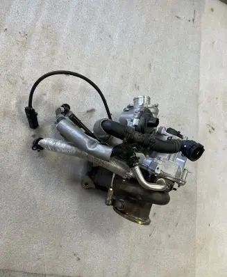 Audi Q3 8U Turbo 06K145654J