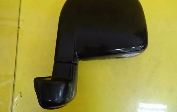 Mitsubishi Space Runner Front door electric wing mirror