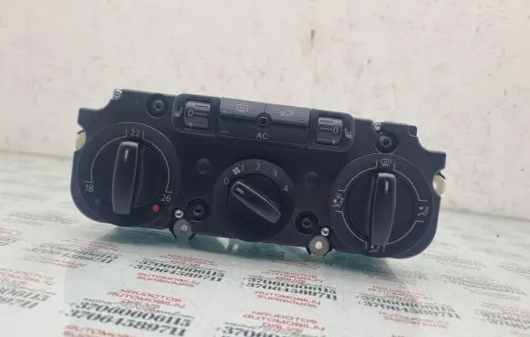 Volkswagen PASSAT B6 Climate control unit 3C1820045A