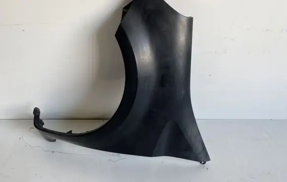 Renault Modus Fender 8200098309G