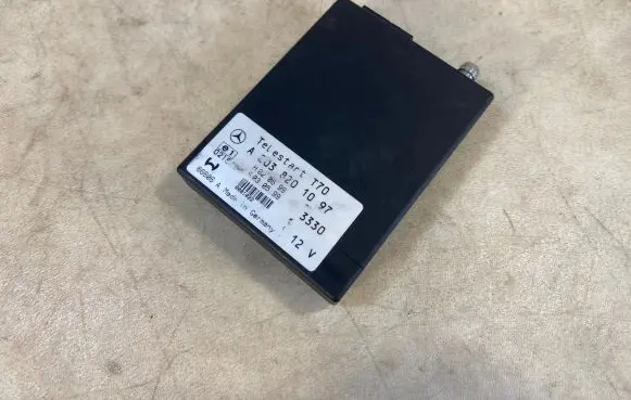 Mercedes-Benz G W461 W463 1st Gen Air suspension control unit module (rear) A2038201097