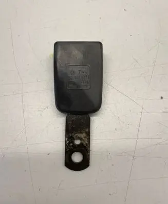 Volkswagen Transporter - Caravelle T4 Rear seatbelt buckle 701857877F