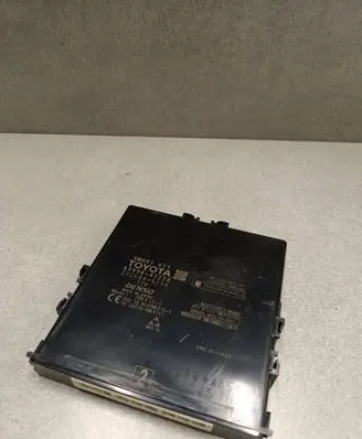 Toyota Prius (XW50) Keyless (KESSY) go control unit/module 8999047220