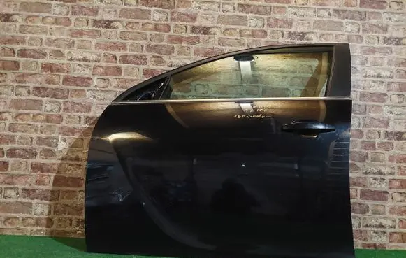 Opel Insignia A Front door
