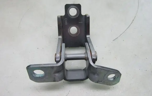 Mazda CX-30 Front door upper hinge CX30