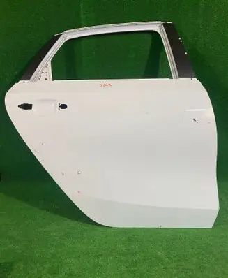 KIA Ceed Rear door