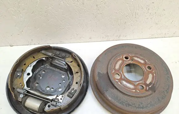 Ford Transit Courier Rear wheel hub EY162210L EY161126A