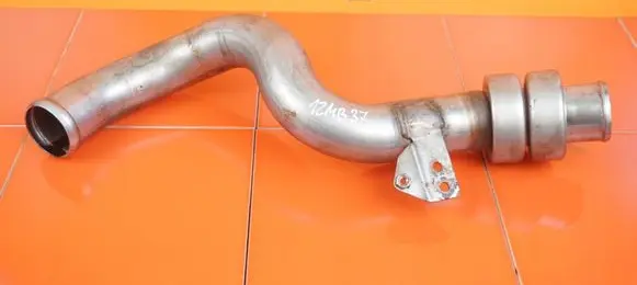 Land Rover Discovery 3 - LR3 Intercooler hose/pipe 12MB37