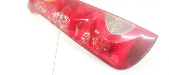 Nissan Note (E11) Rear/tail lights