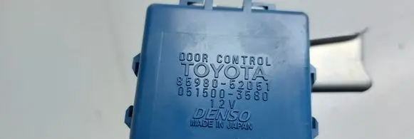 Toyota Yaris Verso Door central lock control unit/module 8598052051 0515003580